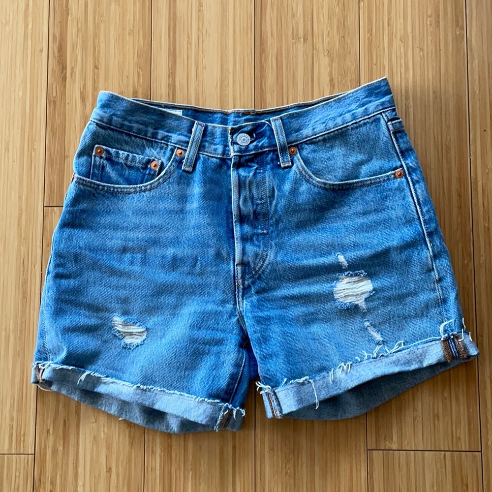 Levi’s 501 roll cuff shorts